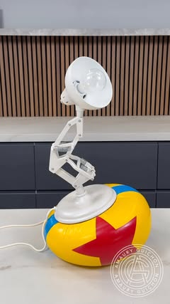 Chocolate Pixar Lamp! 💡 Can you believe it actually works!! #amauryguichon #chocolate