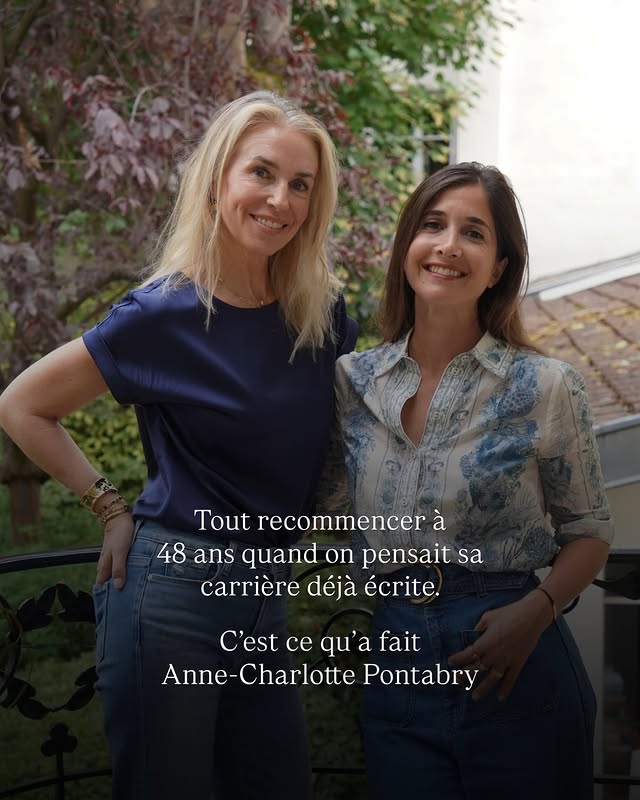 Tout recommencer à 48 ans, quand on pensait sa carrière déjà écrite. C’est ce qu’a fait @annecharlottepontabry ... À 20 ans, Classe Mannequin la rend célèbre. Pendant près de 30 ans, elle enchaîne les séries et poursu…
