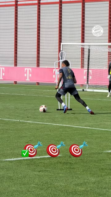 𝑪𝒐𝒑𝒚–𝒑𝒂𝒔𝒕𝒆 perfection. 🥶 Michael Olise practicing his shooting in training 💪