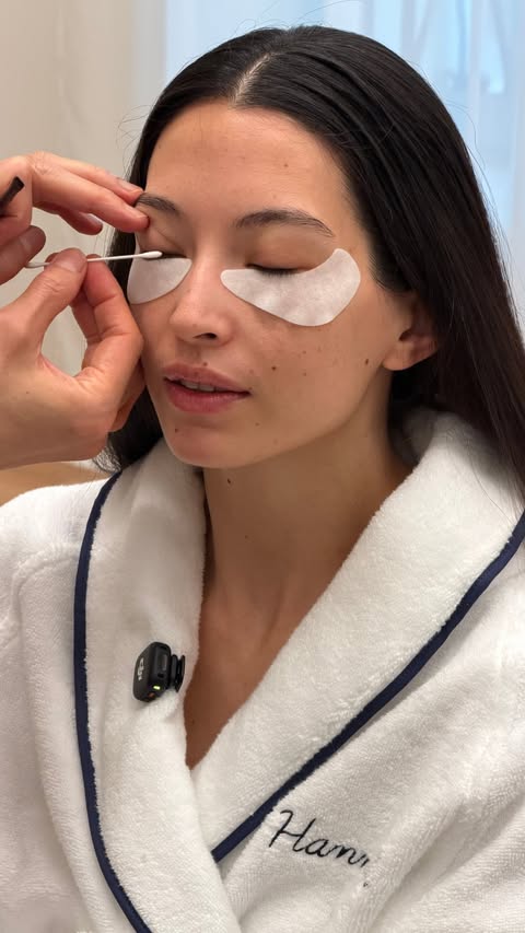 Her daily ritual, step by step. Hannah O’Neill applies her Resveratrol-Lift routine — Resveratrol-Lift Eye Patches, Instant Firming Serum, Firming Eye Gel Cream, Firming Cashmere Cream — on camera. Which step would yo…