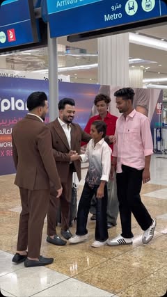 guys whos know him .?? @zamelectpropertiesllc #tranding #welcomedubai #viral #zamzamcitizenship #foryou
