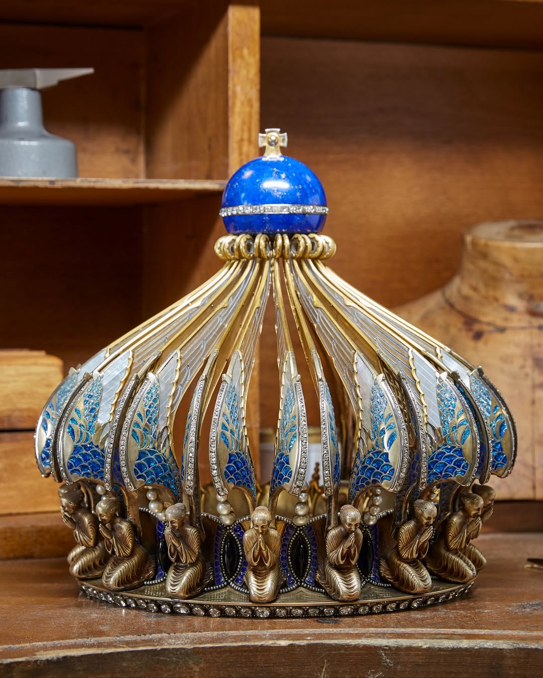 In 1923, Louis Boucheron was commissioned to transform a donor’s personal jewels into a crown for the Silver Virgin of Notre-Dame de Paris. Having miraculously survived the 2019 fire, it returned to the light on the c…