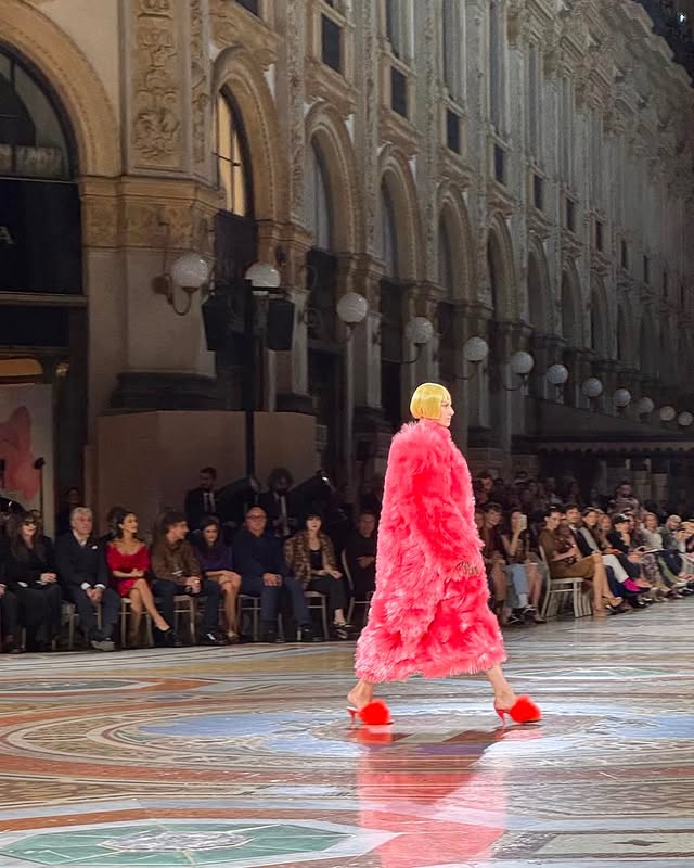Milan Fashion Week was a joy, thanks to all the people who make fashion in Italy and who shared their passion. Grazie. @demna @louise_trotter_ @franragazzi @brioni_official