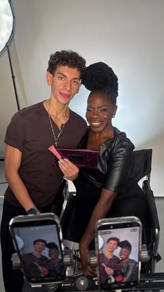 Thank you for tuning into another Teach Me Tuesday . Today, guest artist @kole_mua recreated his signature timeless glam on Danessa! Educator: @kole_mua Model: @danessa_myricks Skin Prep : 10/10 Barrier Boost Moisture…