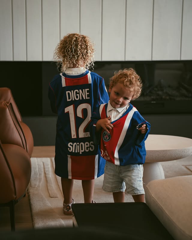 2 ans d’amour et de bonheur avec toi Petit Prince on pouvait pas rêver mieux qu’on petit ours comme toi ❤️🤩 Joyeux anniversaire Je t’aime ❤️