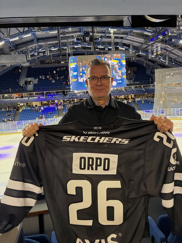 Upea ilta jääkiekon parissa Espoossa 🏒 Kotijoukkue Kiekko-Espoo oli piirun verran meidän turkulaisten TPS:ää parempi, mutta seuraavalla kertalla otetaan revanssi!