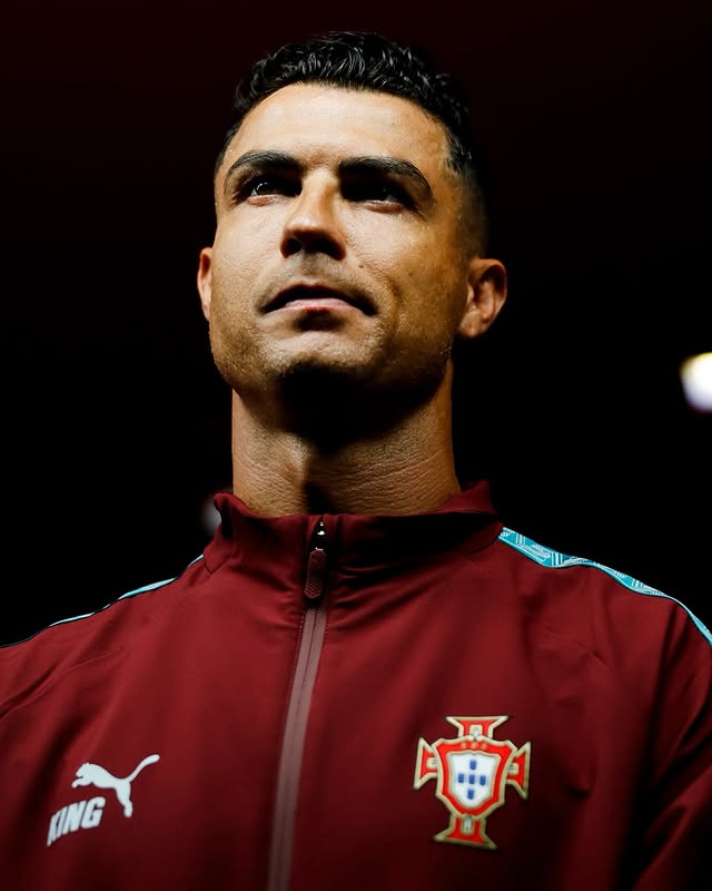 Após a conferência de imprensa do Selecionador Nacional, e no seguimento de uma conversa com o Presidente da Federação Portuguesa de Futebol, tomei a decisão de deixar o estágio da Seleção Nacional. A seu tempo, direi…
