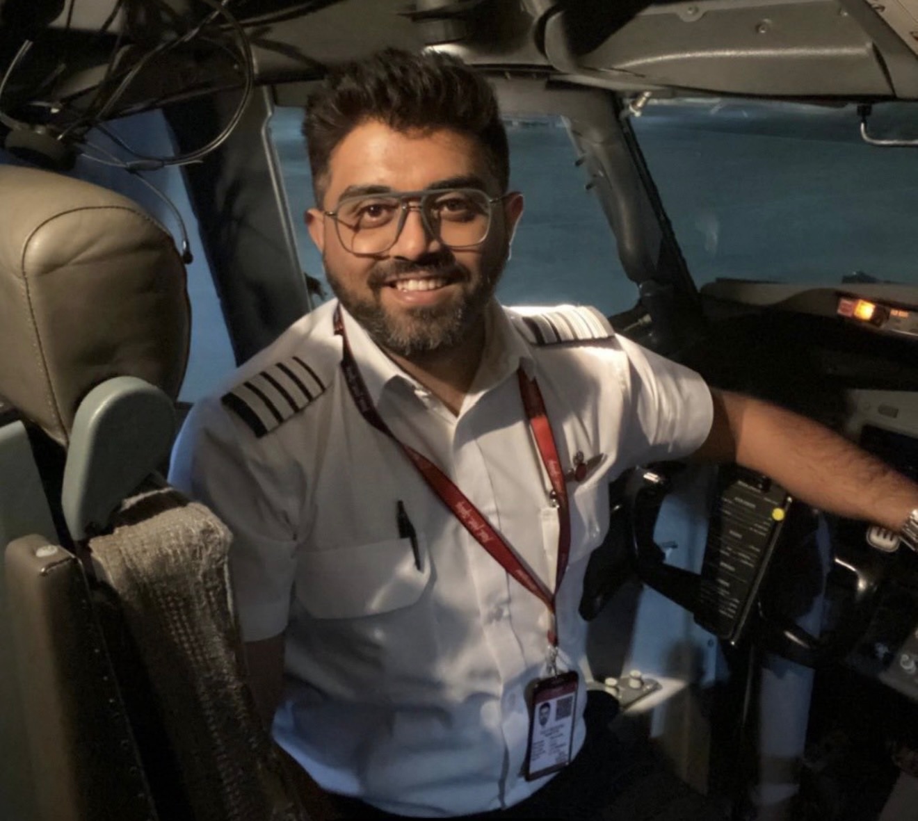Captain Smit Machchhar, captain of flydubai Flight 1073, fought back after being stabbed in the cockpit. Despite being severely injured, he managed to unlock the cockpit door - allowing passengers and the crew to inte…