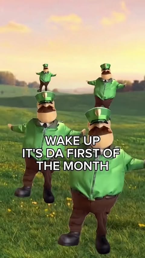 it's spooky season #subwaysurfers #itsthefirstofthemonth #wakeup
