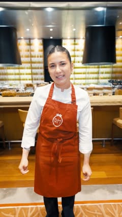 Breakfast at Le Royal Monceau – Raffles Paris is all in the details. Alcina, Pastry Sous-Chef, takes us through the hotel’s breakfast selection, from freshly made pastries and Maison Bordier cheeses to homemade skyr a…