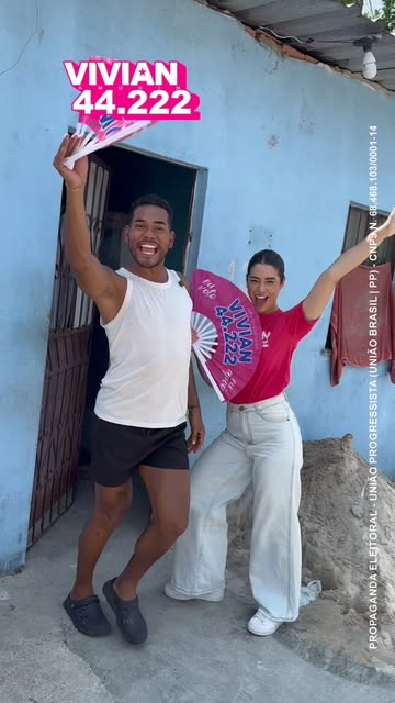 FALTAM 3 DIAS pra gente confirmar 44.222 nas urnas e eu fui cumprir a minha promessa de visitar o condomínio fechado delassshh pra entregar os meus santinhos pessoalmente! Aproveito pra agradecer esse amigo e parceiro…