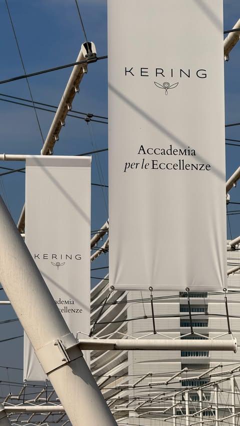 Benvenuti to the 1,500 students of the first Academic Year of the Kering Accademia per le Eccellenze! @sabinabli