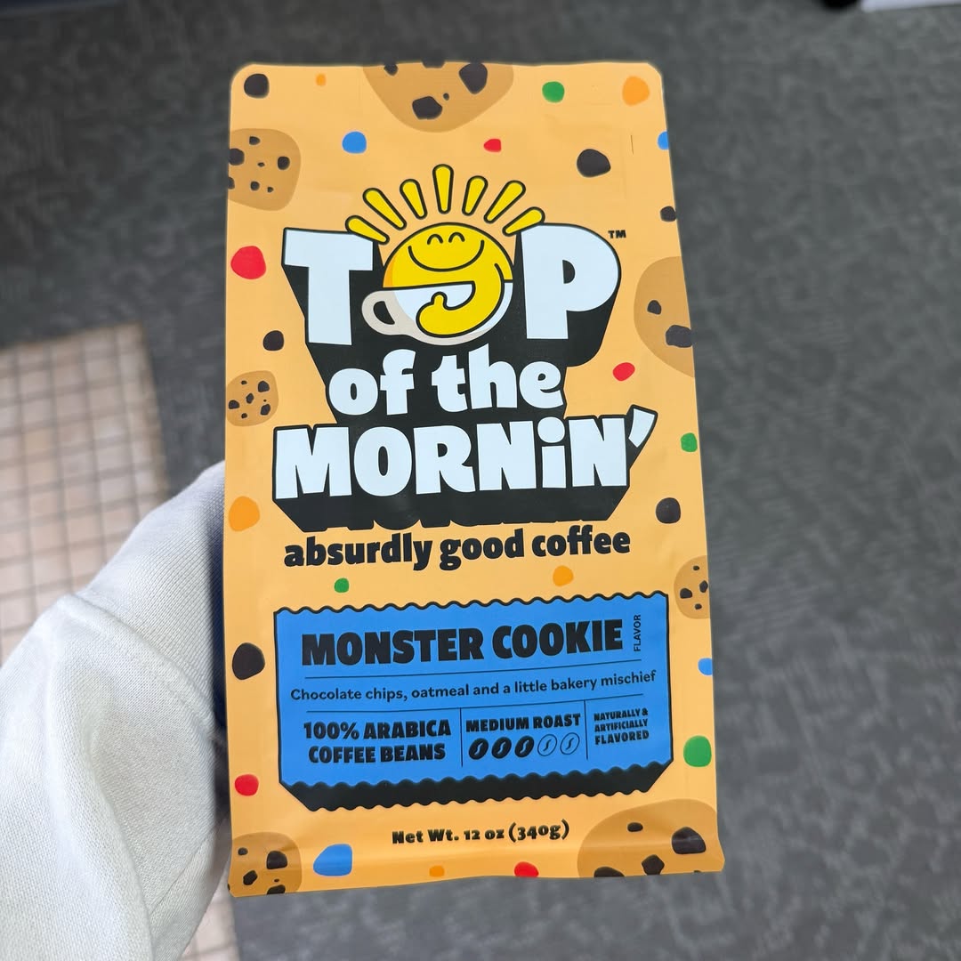Something monstrous is brewing 👻🍪 MONSTER COOKIE has escaped just in time for Halloween. A frighteningly good medium roast coffee packed with the flavors of chocolate chips, oatmeal and a little bakery mischief. Thi…