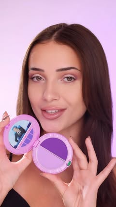 🇫🇷On te présente SO MANDY, l’un des 5 nouveaux duos blush de la collection Totally Spies! x Martine disponibles en précommande dès maintenant ! 💜 Soft Lilac : un lilas délicat au fini mat en poudre pressée qui illu…