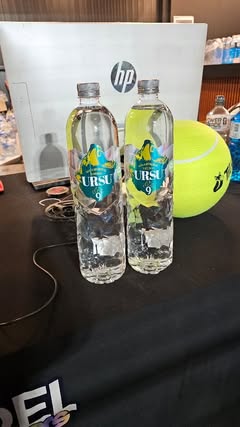 @ursu9_official sponsor oficial de Padelcolors😍 Felices de contar con esta marca, agua mineral natural, encuentralas en supermercados @lider_cl @siria_castro_beltran @gabytanomas @indigomediavisual
