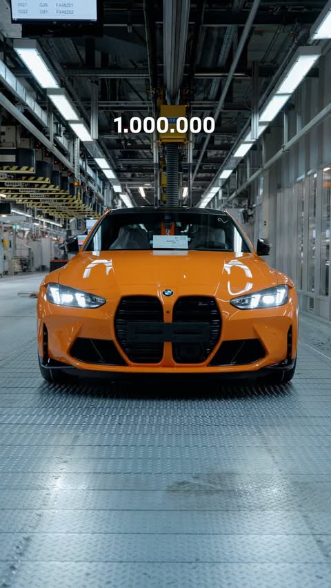 999,999 came before it.​ Now you are witnessing the production of the 1 Millionth BMW M High Performance Car at the BMW Group Plant Munich. #BMW #BMWM Paint finish shown: BMW Individual special paint Fire Orange III m…