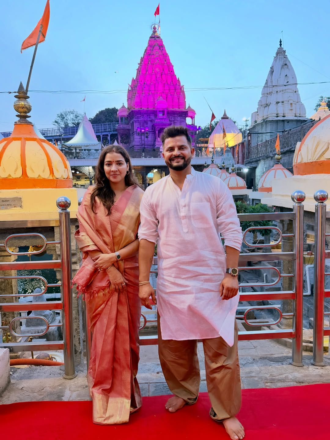 Blessed to witness the Bhasma Aarti with my family. Sitting in the divine presence of Baba Mahakal, my heart is filled with immense gratitude and peace. Beyond thankful for this graceful moment. 🔱✨ . . #Mahakal #Bhas…