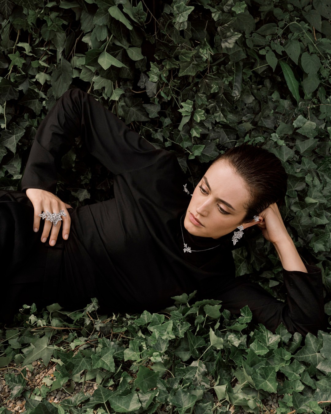 At Boucheron, nature is untamed. The Lierre de Paris collection can be worn in endless ways, capturing the free spirit of ivy.⁣ ⁣ #Boucheron #LierredeParis