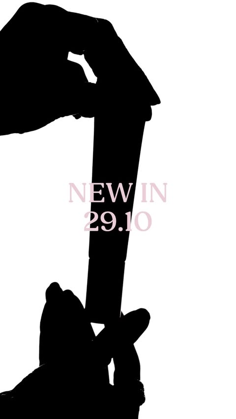 Il tuo prossimo alleato per un make-up perfetto sta per arrivare 👀💖 29.10. Save the date. #cliomakeup #newin #staytuned