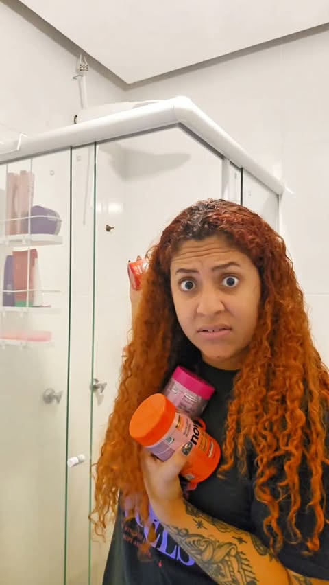 Se o chuchu vai me largar pra ir pra lá eu não sei, mas EU se fosse você, aproveitava a oportunidade que @embelleze está te dando! 😎🧡 Publique 1 vídeo usando 1 dos produtos da tríade coreana, use a #vcnacoreiacomnov…