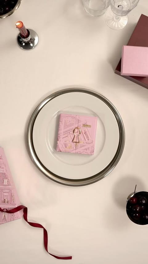 A little indulgence, with a cherry twist. Meet La Vie Est Belle Very Cherry, a playful take on gourmand femininity for Lancôme Holiday 2026.