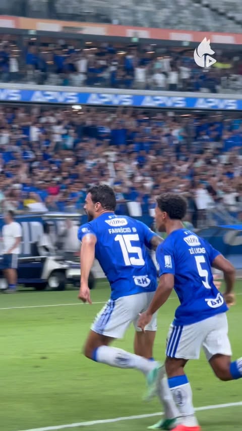 O GOL DA VITÓRIA DO CABULOSO!! 🦊⚽️ Após cobrança de escanteio, Fabrício Bruno cabeceou para o fundo das redes! Vamos, Xerife! 🫡