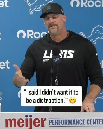 Dan Campbell was asked about Sam LaPorta’s comments about a contract extension and walked off to end his press conference 😳