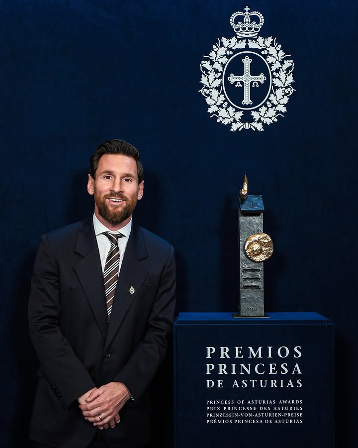 Un honor recibir el Premio Princesa de Asturias de los Deportes. Felicitaciones a todos los premiados, me encantó conocerlos y la pasé muy bien compartiendo estos días con ustedes. Gracias a la @fundacionprincesadeast…
