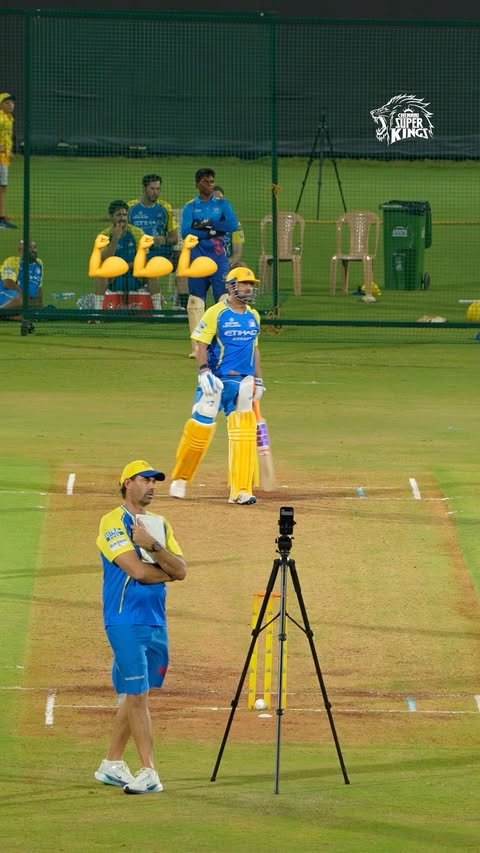 First ball: 6️⃣ Wait for the second ball! 👀 #WhistlePodu #Yellove