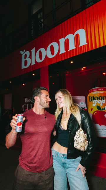 NYC, Club Apple is officially open! Come hang with us today & tomorrow 🍎 ⏰ 12-6PM 📍9 W 8th St, NY See you soon 😉