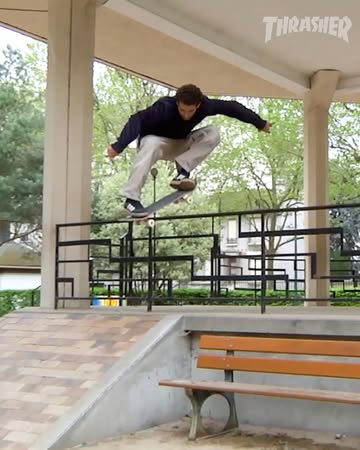 👉🏽 @lawrenceravail is a FORCE 💥 His “Réunion” part is playing on our YouTube channel 📺 🎬 @lucciii__