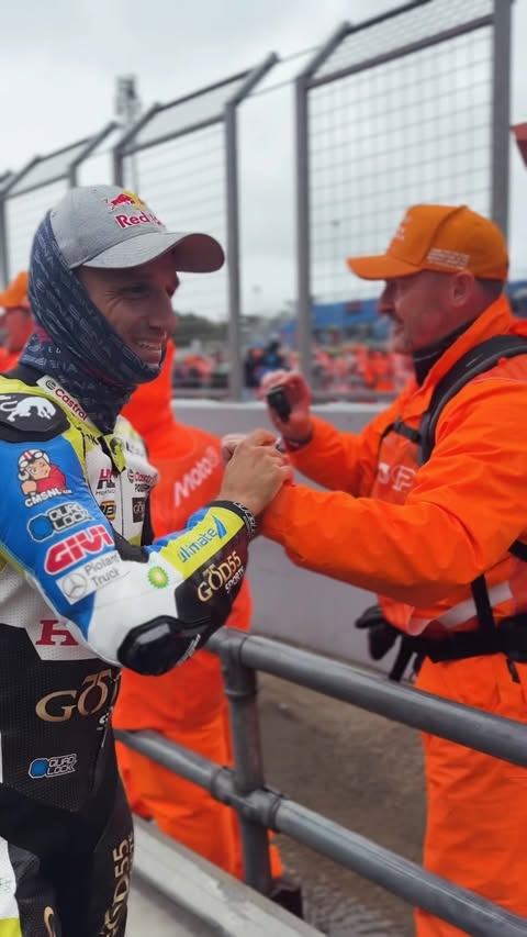 There’s something in our eyes 🥹 We’re so sorry we couldn’t have one final race 💔 THANK YOU, Phillip Island, for all these years and memories! 🫶 #AustralianGP 🇦🇺 #LCR #MotoGP #JohannZarco