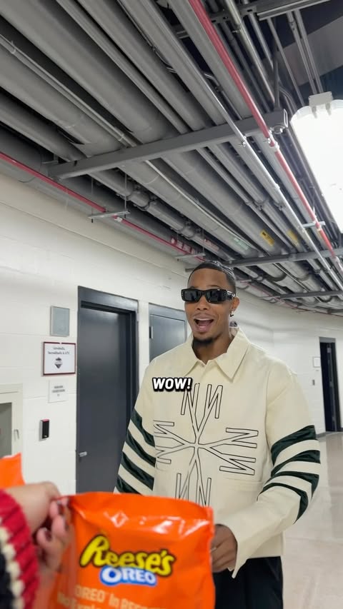 Had to surprise the guys with their favorites for the home opener 🤝😂