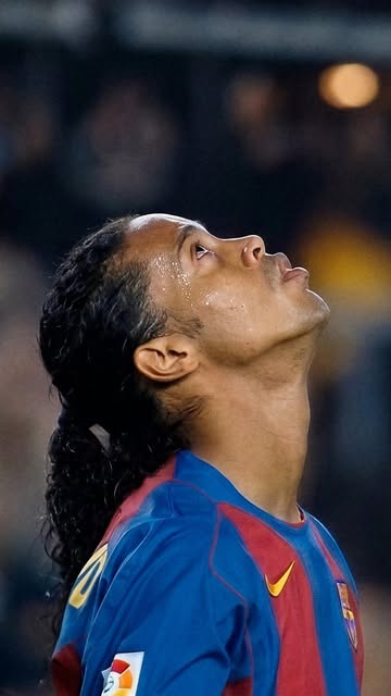 El Clásico sempre foi diferente de todos os outros jogos... não somente pela rivalidade, mas também pelos confrontos em seleções que trazemos para este momento! É uma mistura de emoções e de rivalidade pessoal, de opo…