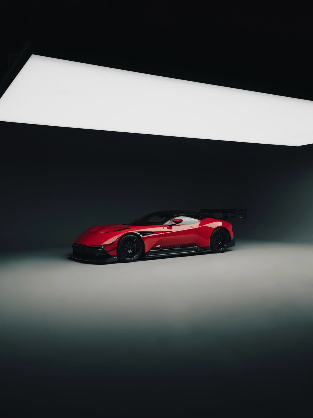 Ten years in. Still got it. 📸 @supervettura #AstonMartinLive #Vulcan