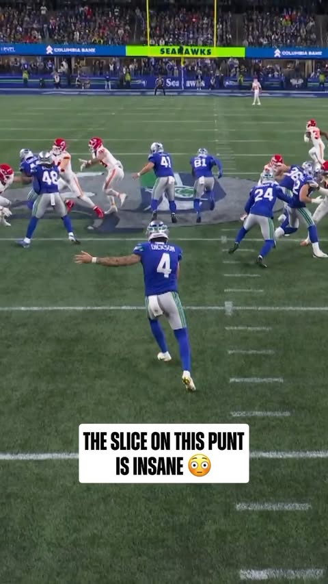Something you’d expect to see down the fairway ⛳️ KCvsSEA on NBC/Peacock Stream on @NFLPlus