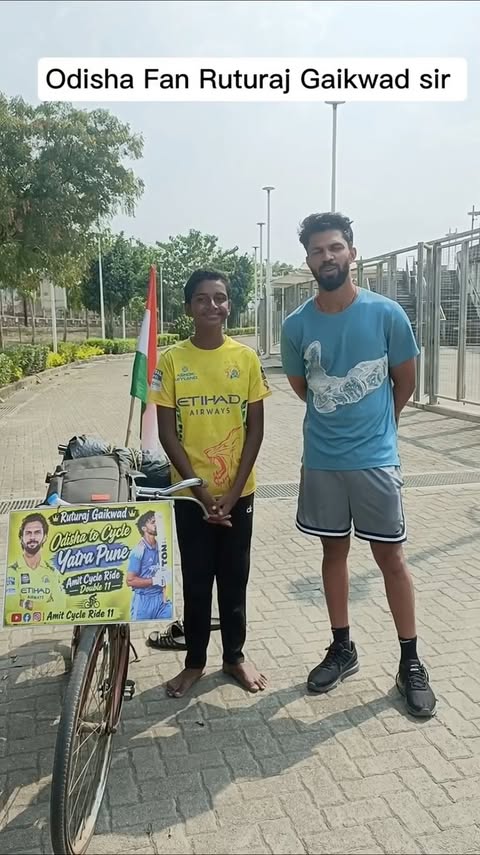 From Odisha, just for Rutu! 💛 “Don’t do this again, it’s risky!” That’s Rutu looking out for our Superfans! 🫂🥹 #WhistlePodu 🎥 : amit_cycle_ride11