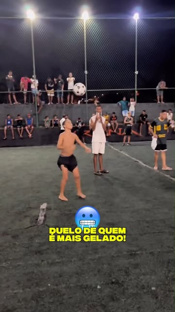 QUEM RI POR ÚLTIMO, RI MELHOR? 🥶❄️ Nesse futmesa, o QI é mais de mil! #FBR 🎥: @joaobala.ofc | @lipedasferas