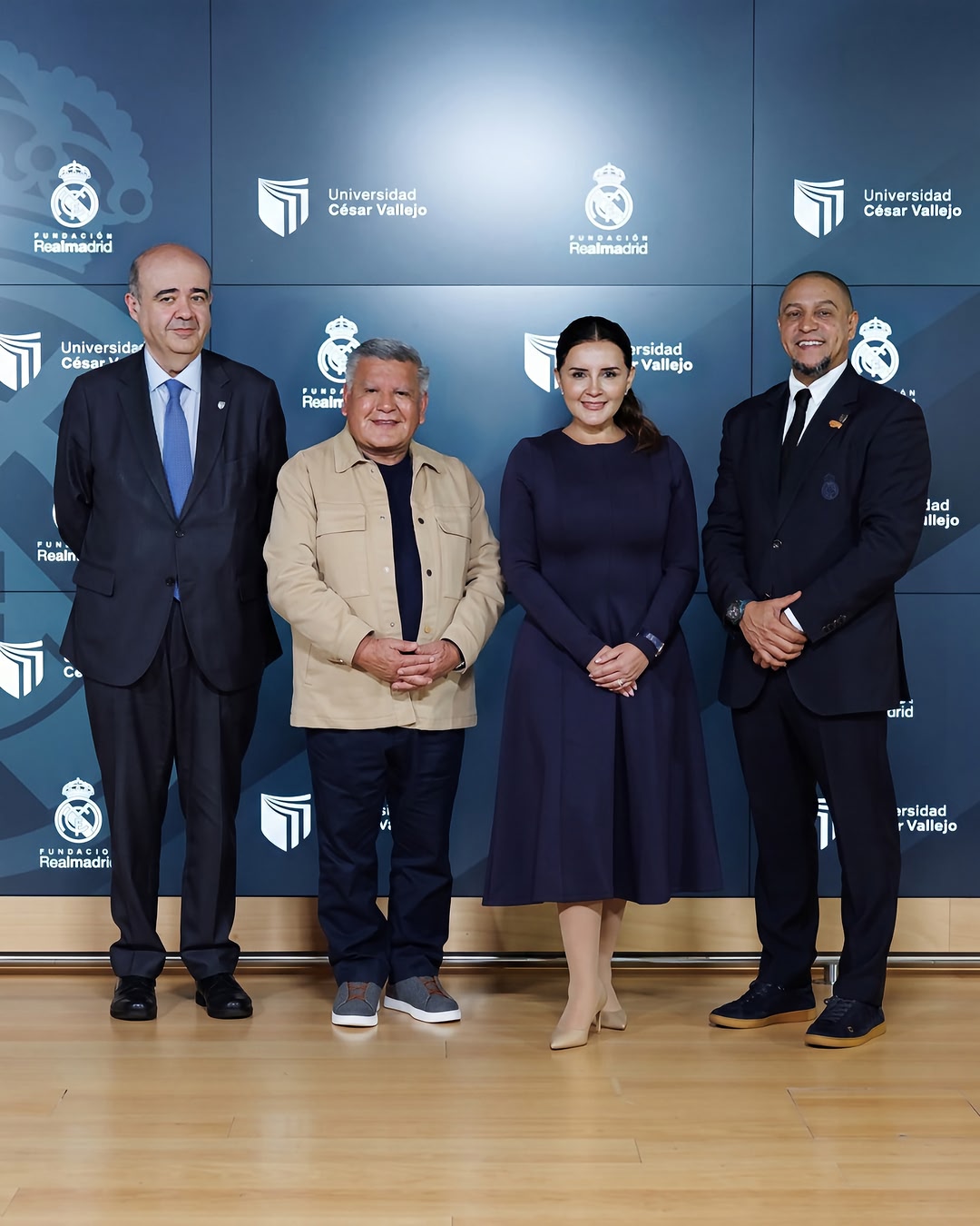 ¡UCV y la @fundacion.realmadrid juntos por la educación! ⚽🎓⁣ ⁣ Nuestro fundador, Dr. César Acuña Peralta, junto a la alta dirección institucional, visitó la Fundación Real Madrid en España para seguir consolidando al…