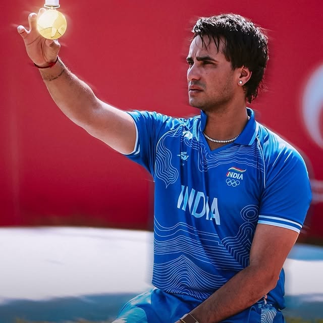 One more for India. 🇮🇳 🥇