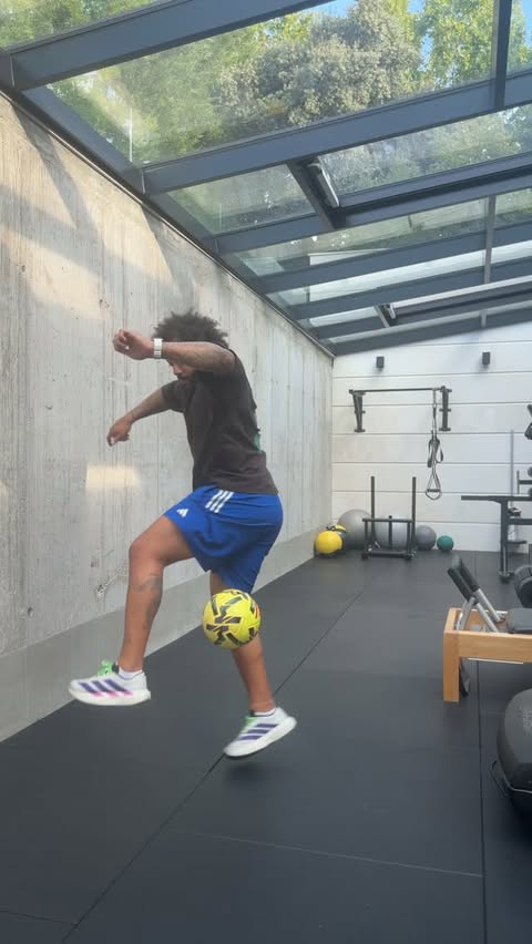 Touch, control, repeat.