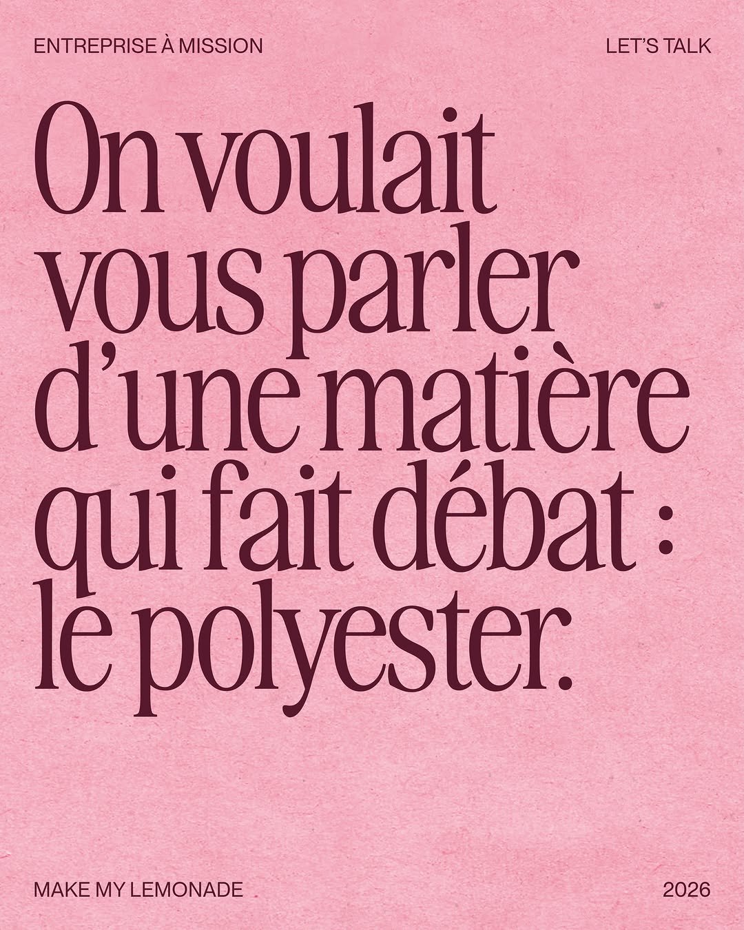 Ça faisait longtemps qu’on voulait aborder ce sujet avec vous parce qu’on sait que le polyester est une matière qui fait débat. Alors on profite de ce (long) post pour vous expliquer nos choix et nos avancées en ouvra…