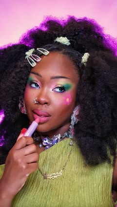 🇫🇷APPEL À TOUTES LES SPIES 📣 Ordre de mission : ne loupe pas ta dernière chance de rejoindre les rangs du WOOHP. 🧳💜 Retrouve la collection officielle Totally Spies! x Martine Cosmetics en précommande sur martinec…