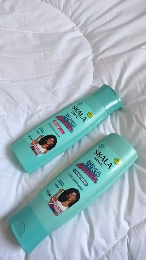 Bora de GLOW UP com @rezendestudy? ✨ A nova linha Skala Brasil Força Absoluta tem Extrato de Jaborandi e Cafeína em uma rotina de cuidados que fortalece os fios, aumenta a resistência e reduz a quebra. O resultado é T…