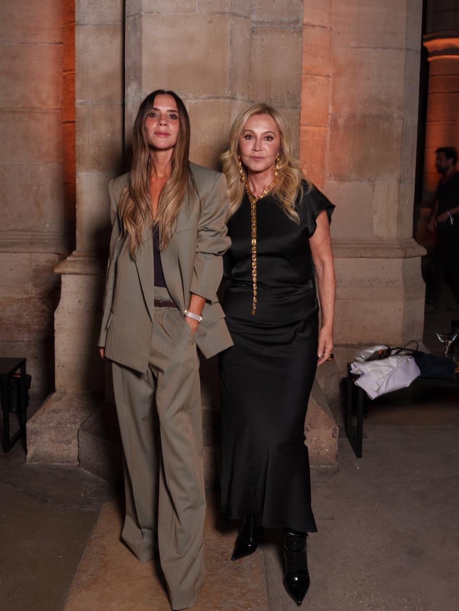 Congratulations @victoriabeckham ⭐️gorgeous collection 🫶🏻❤️