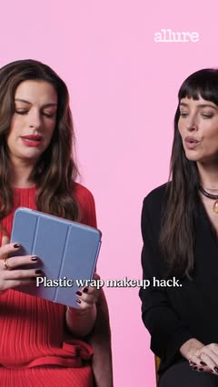Repeat after Dakota: “What are we doing?” Keep watching to see what "Verity" stars, #AnneHathaway and #DakotaJohnson think about current beauty trends, and tap the link in bio to watch the full video. Featured Video C…