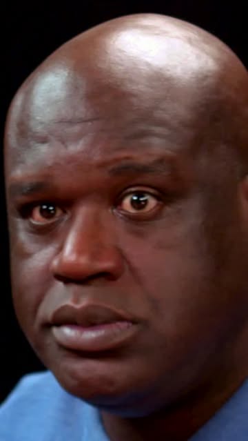 😳😳😳 #shaq #hotones