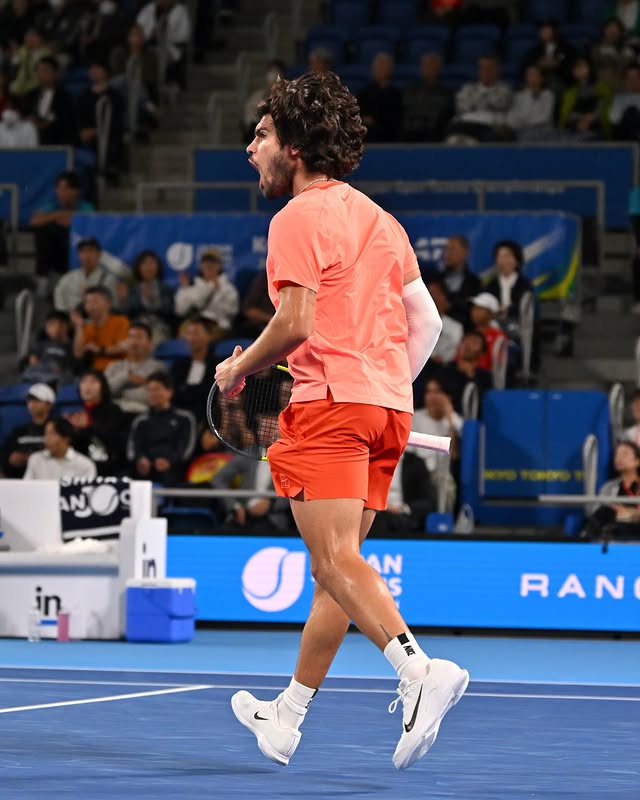 So happy to be back in the final here in Tokyo! 😍 Congratulations @munarclar for a great match and tournament! 🫱🏻‍🫲🏼 📸 Getty