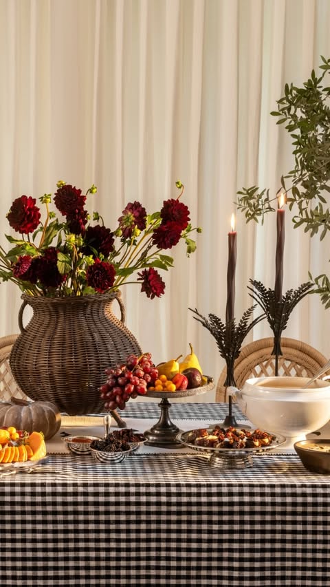 A home dressed for Halloween and ready to welcome. Moody layers, seasonal accents, and thoughtful details set the scene for gathering, bringing warmth and a festive spirit to every corner.
