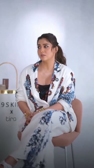 Fatafat ft. Our co-founder Nayanthara, as she talks about 9SKIN, her favourite products, everyday skin rituals and what glowing, healthy-looking skin means to her! #nayanthara #9skin #9skincares